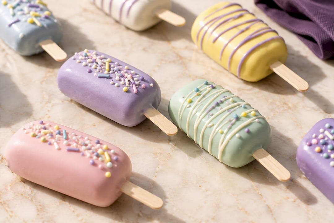 Event Hosts: Cake Pop Shapes, Expect a Rounded Rectangle Not a Sphere