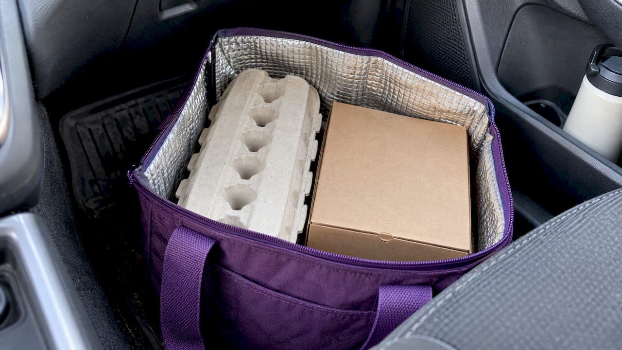 Transporting Cake Pops in Canada: Egg Trays for Trips, Foam for Shipping